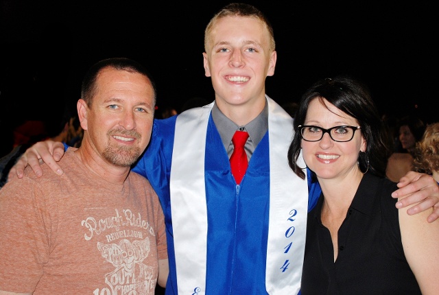 Aarons_graduation.jpg Aarons_graduation.jpg