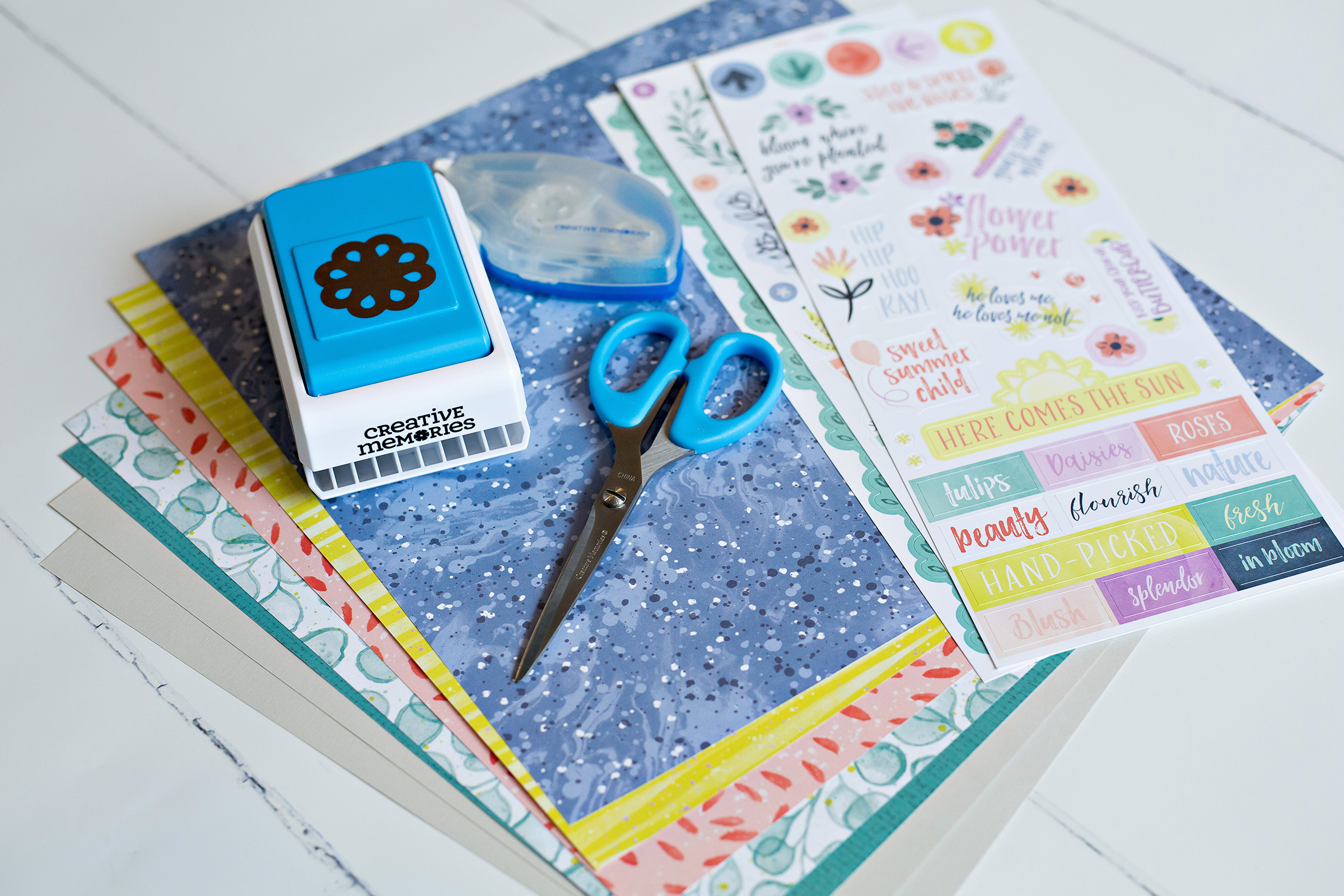 Throwback-Thursday-Scrapbook-Sketch-Full-Bloom-Supplies-Creative-Memories.jpg