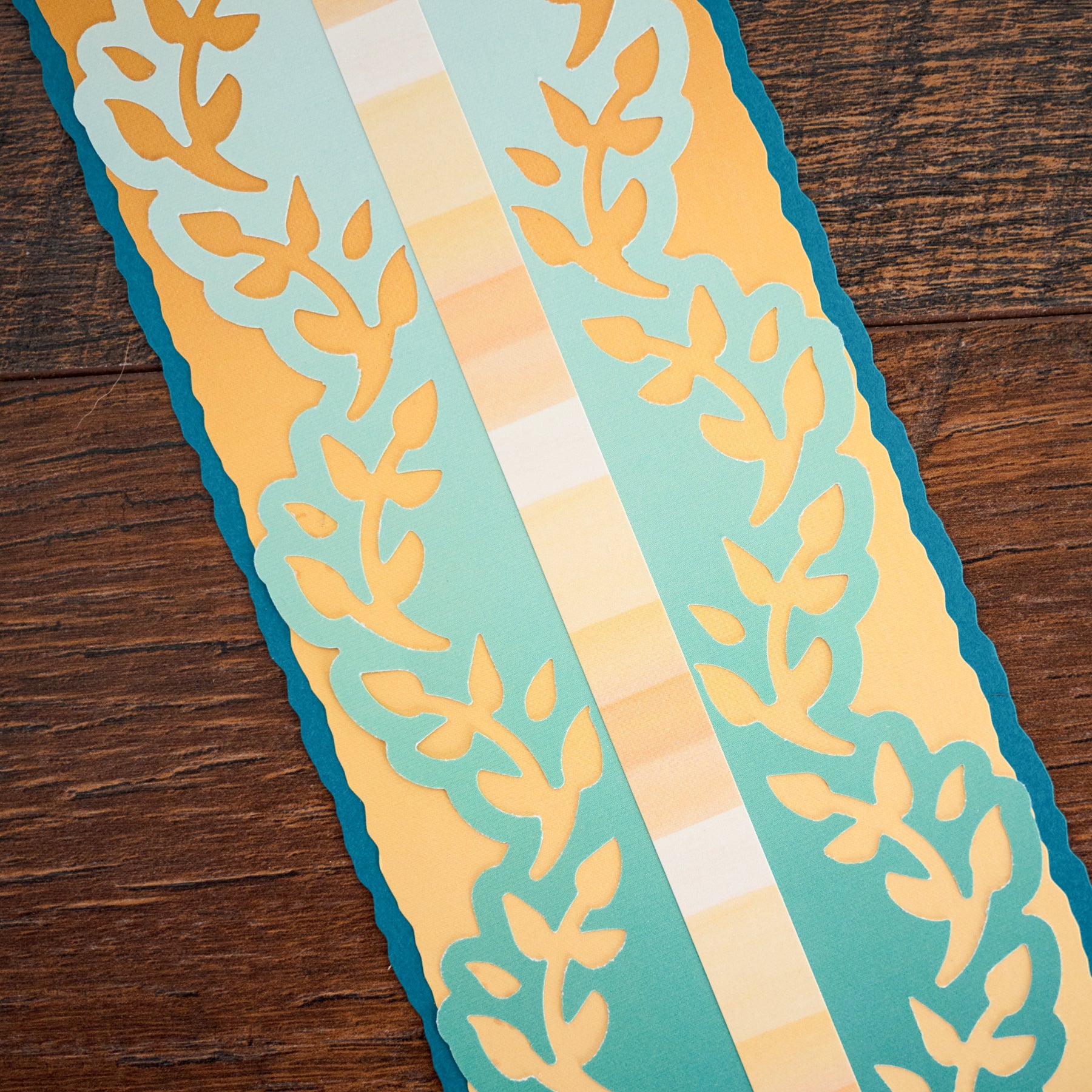 Winding Vines Border Punch - Creative Memories