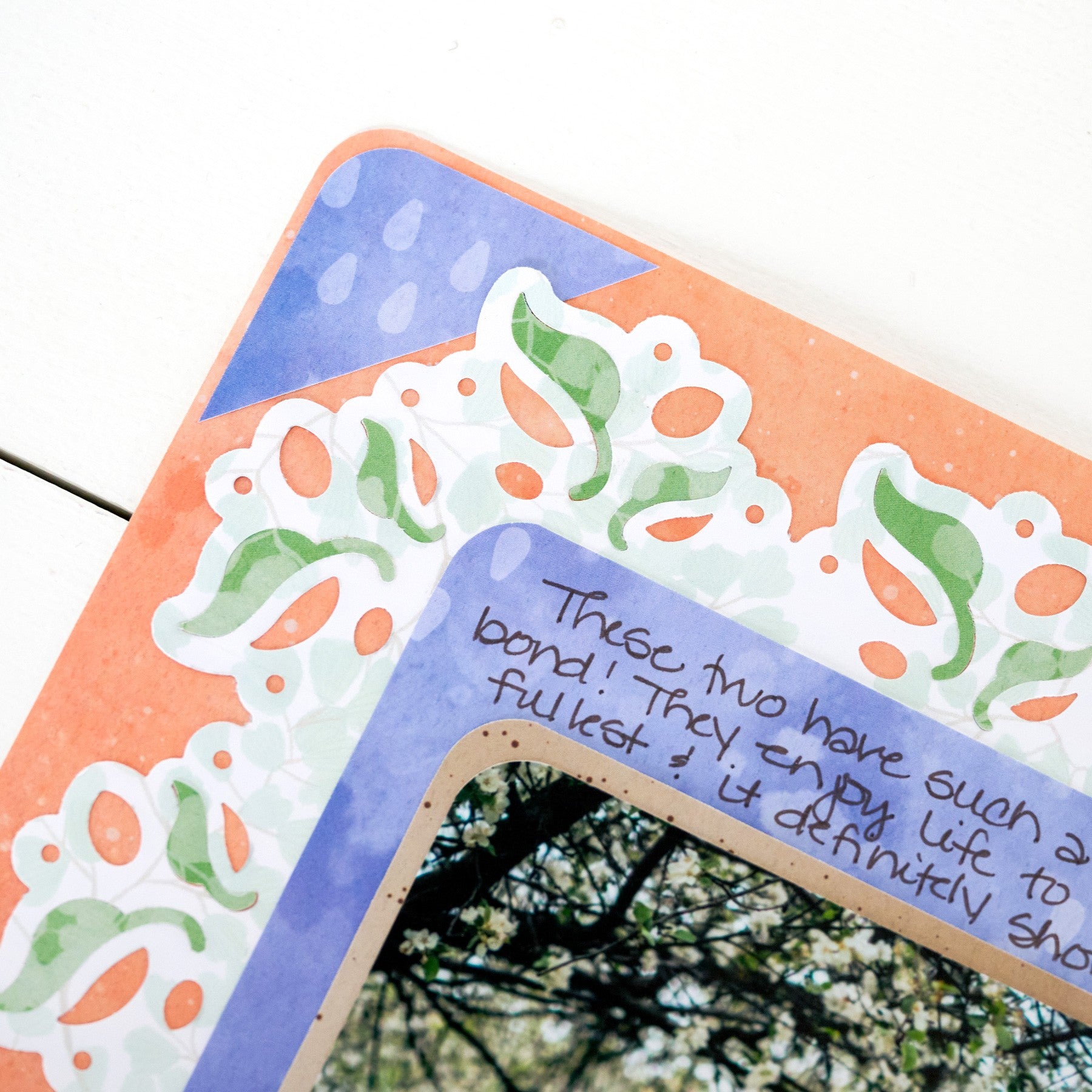 Spring Leaves Frame Punch - Creative Memories Tool